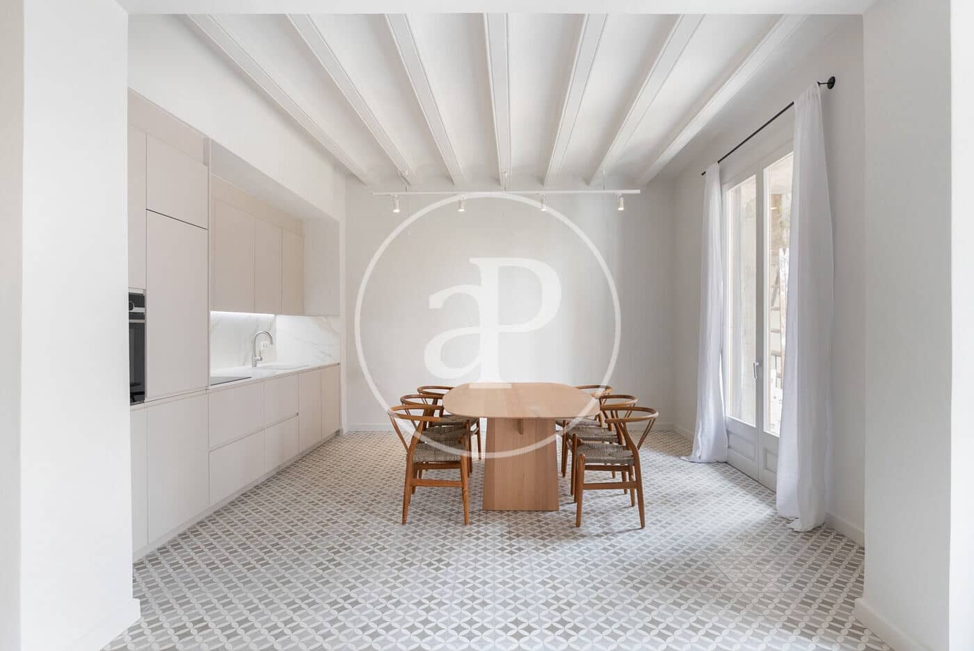 3 slaapkamer Appartement te koop in Barcelona stad - € 745.000 (Ref: 9095480)