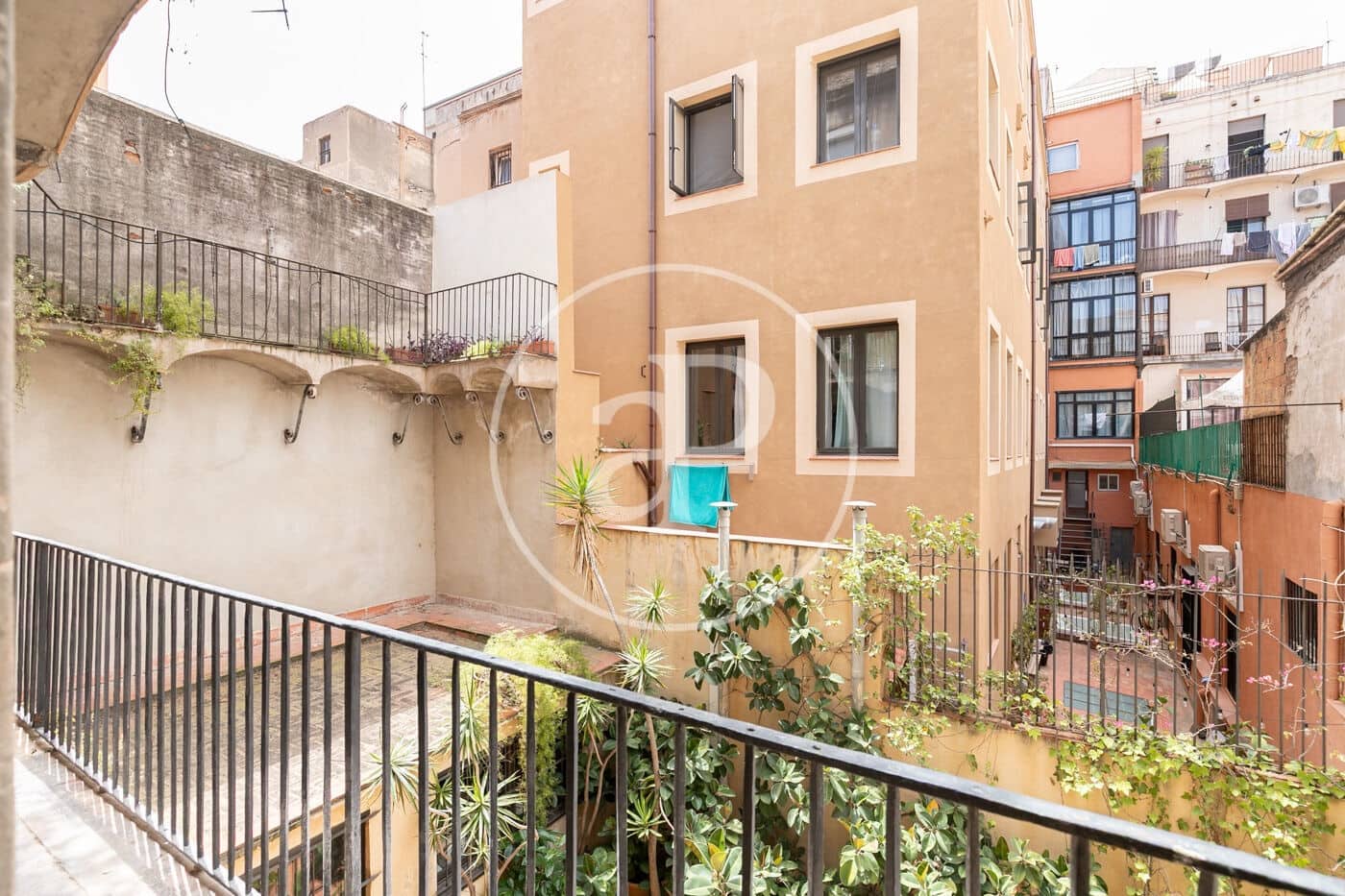 3 slaapkamer Appartement te koop in Barcelona stad - € 745.000 (Ref: 9095480)