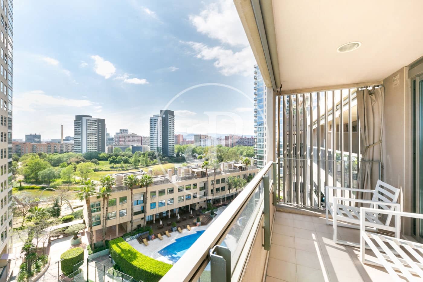 2 soveværelse Lejlighed til leje i Barcelona by med swimmingpool - € 2.302 (Ref: 9099320)