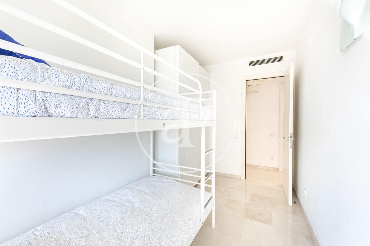 2 soveværelse Lejlighed til leje i Barcelona by med swimmingpool - € 2.302 (Ref: 9099320)