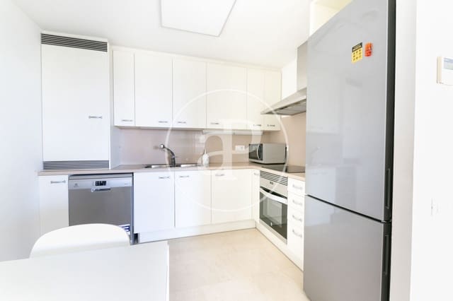 2 soveværelse Lejlighed til leje i Diagonal Mar i El Front Marítim del Poblenou, Barcelona by med swimmingpool - € 2.302 (Ref: 9099320)