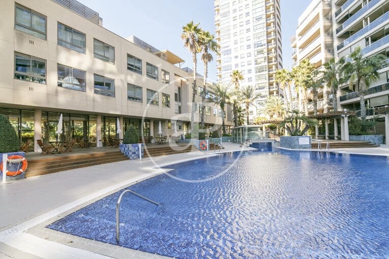 2 soveværelse Lejlighed til leje i Barcelona by med swimmingpool - € 2.302 (Ref: 9099320)
