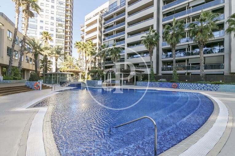 2 soveværelse Lejlighed til leje i Barcelona by med swimmingpool - € 2.302 (Ref: 9099320)