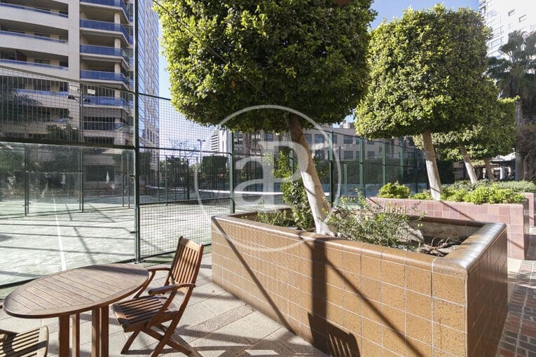 2 soveværelse Lejlighed til leje i Barcelona by med swimmingpool - € 2.302 (Ref: 9099320)