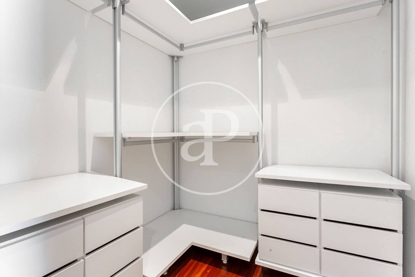 Penthouse de 3 chambres à louer à Barcelone ville avec piscine garage - 10 000 € (Ref: 9099323)