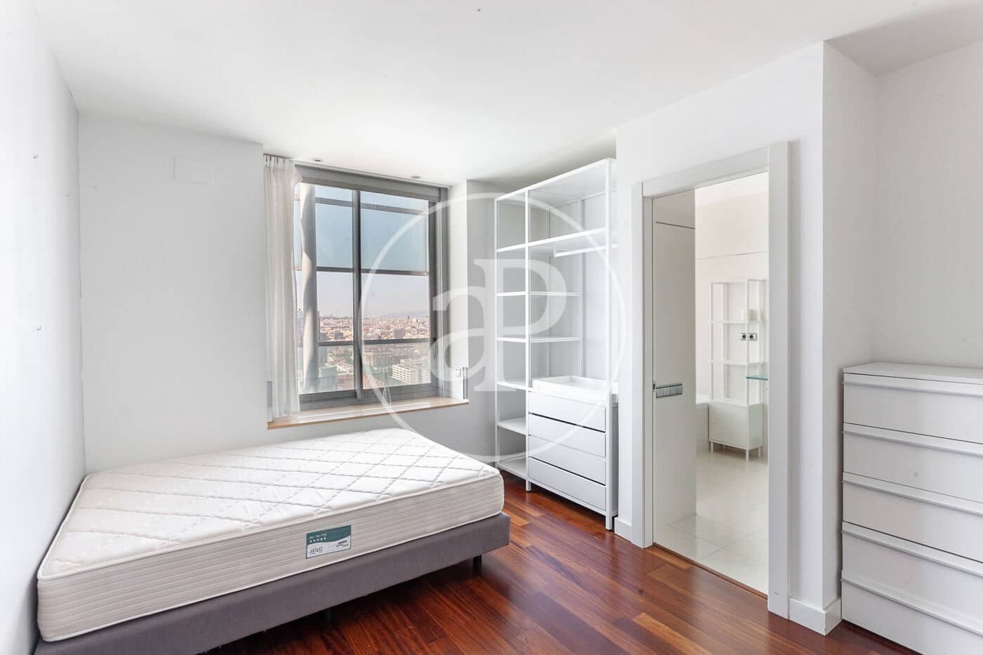 Penthouse de 3 chambres à louer à Barcelone ville avec piscine garage - 10 000 € (Ref: 9099323)