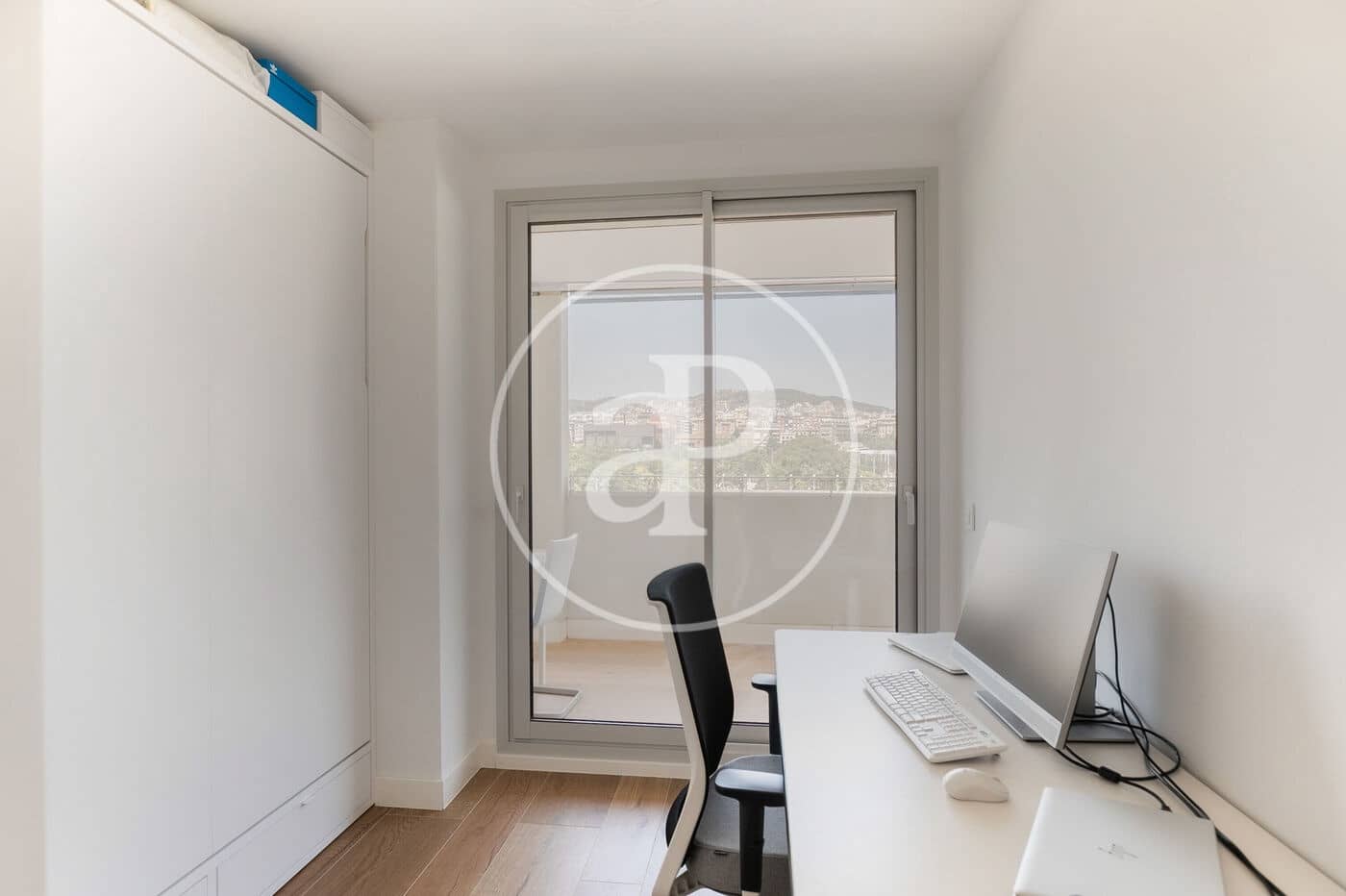 Appartement de 2 chambres à louer à Barcelone ville avec piscine - 2 700 € (Ref: 9100931)