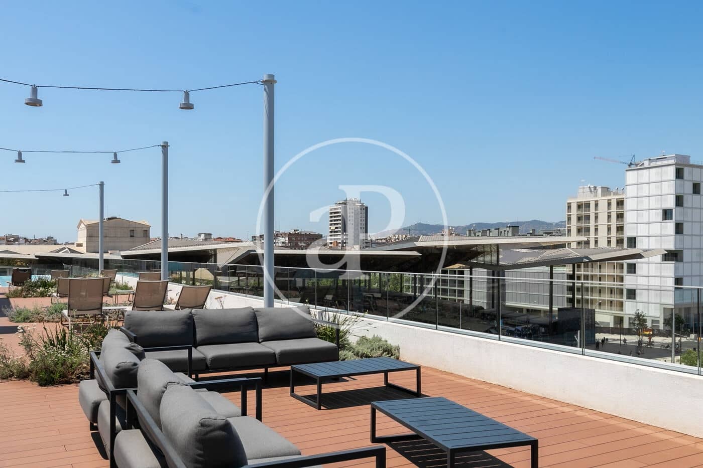 Appartement de 2 chambres à louer à Barcelone ville avec piscine - 2 700 € (Ref: 9100931)
