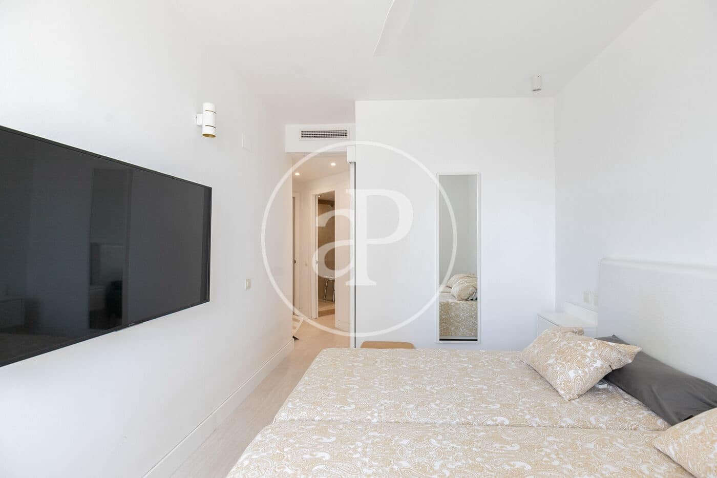 4 soveværelse Lejlighed til salg i Barcelona by med swimmingpool - € 1.250.000 (Ref: 9100932)