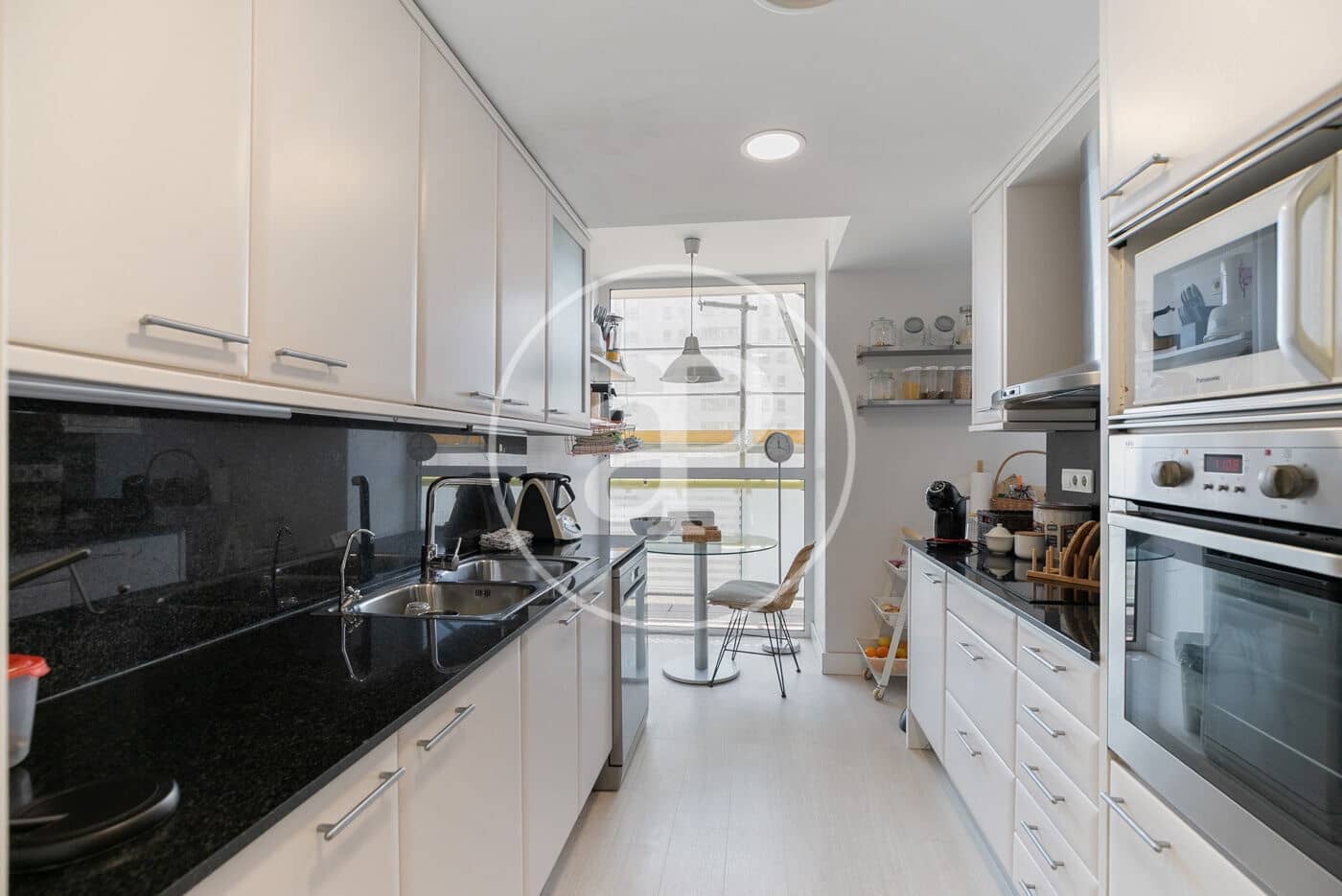 4 soveværelse Lejlighed til salg i Barcelona by med swimmingpool - € 1.250.000 (Ref: 9100932)