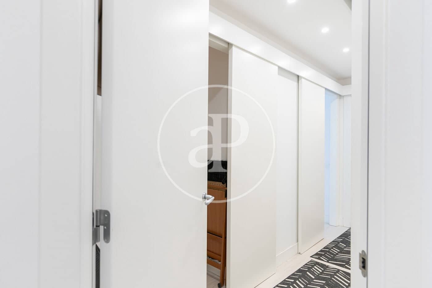 4 soveværelse Lejlighed til salg i Barcelona by med swimmingpool - € 1.250.000 (Ref: 9100932)