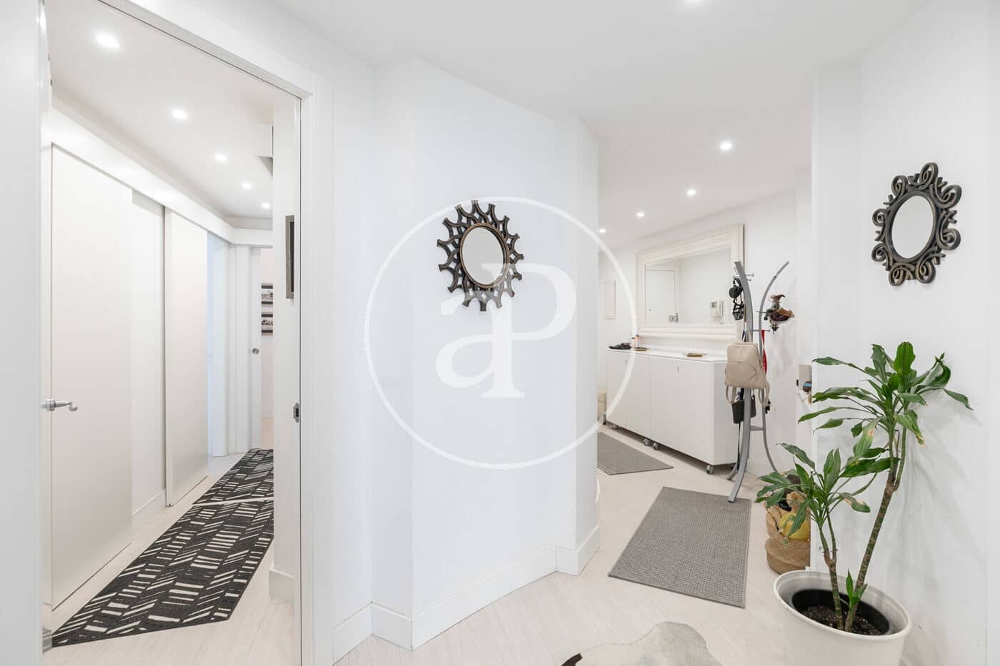 4 soveværelse Lejlighed til salg i Barcelona by med swimmingpool - € 1.250.000 (Ref: 9100932)