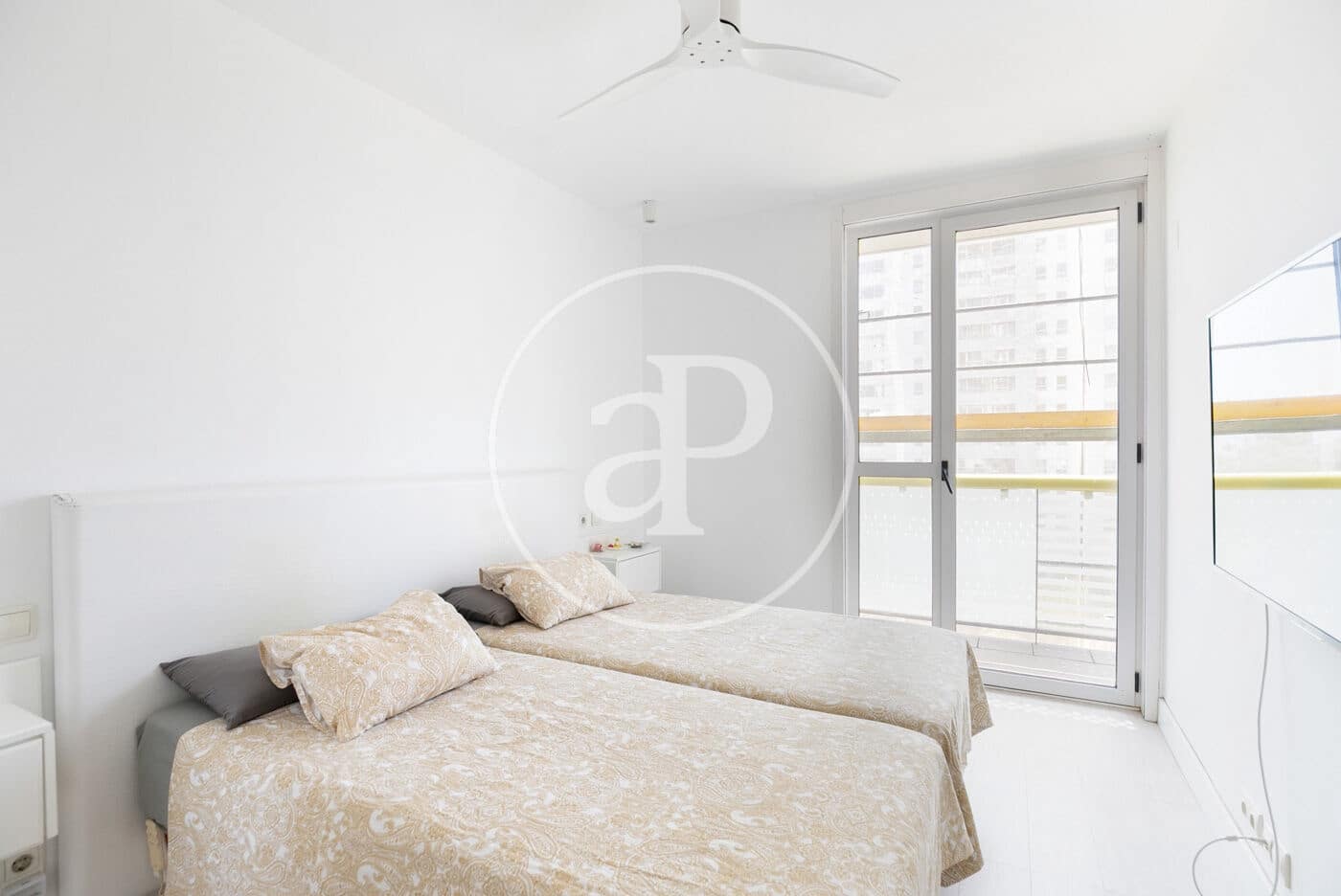 4 soveværelse Lejlighed til salg i Barcelona by med swimmingpool - € 1.250.000 (Ref: 9100932)