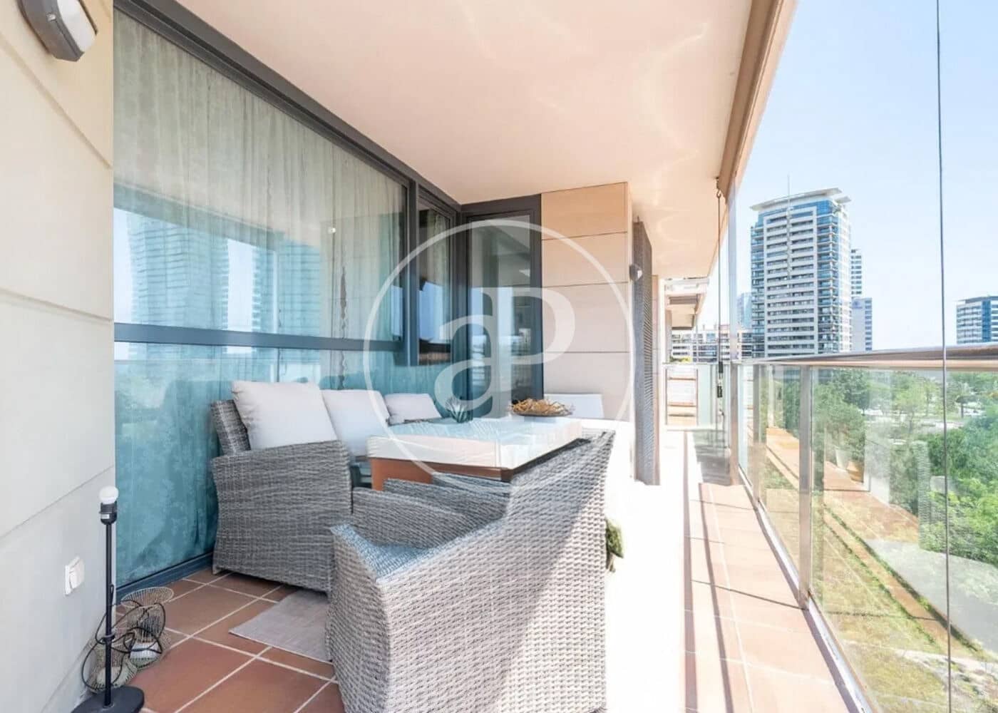 4 soveværelse Lejlighed til salg i Barcelona by med swimmingpool - € 1.250.000 (Ref: 9100932)