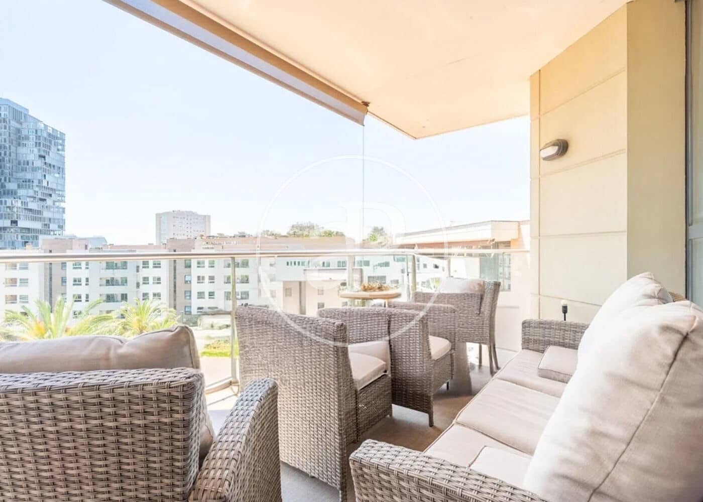 4 soveværelse Lejlighed til salg i Barcelona by med swimmingpool - € 1.250.000 (Ref: 9100932)