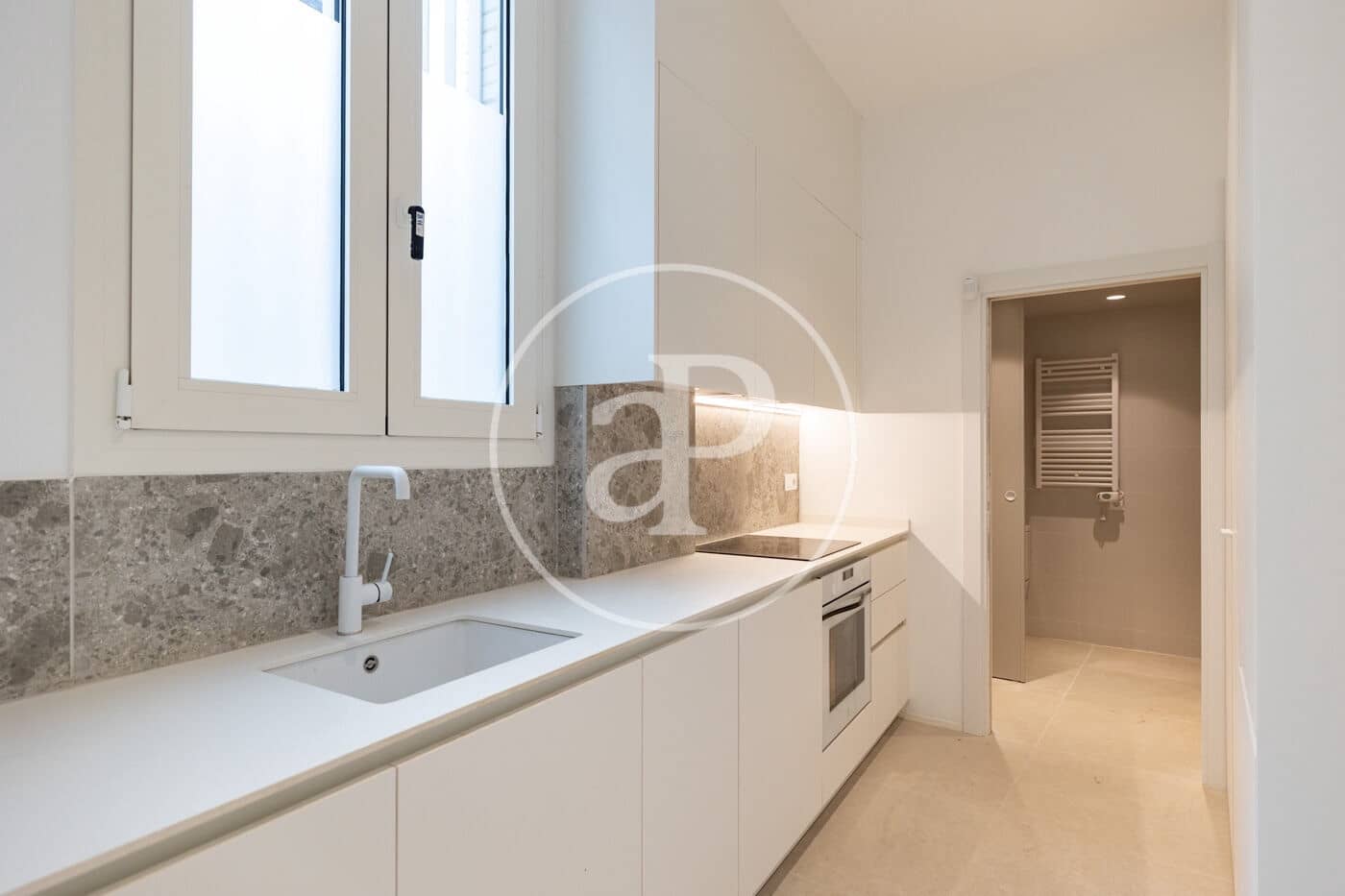 Leilighet til salgs i L'Hospitalet de Llobregat med svømmebasseng garasje - € 475 000 (Ref: 9103103)