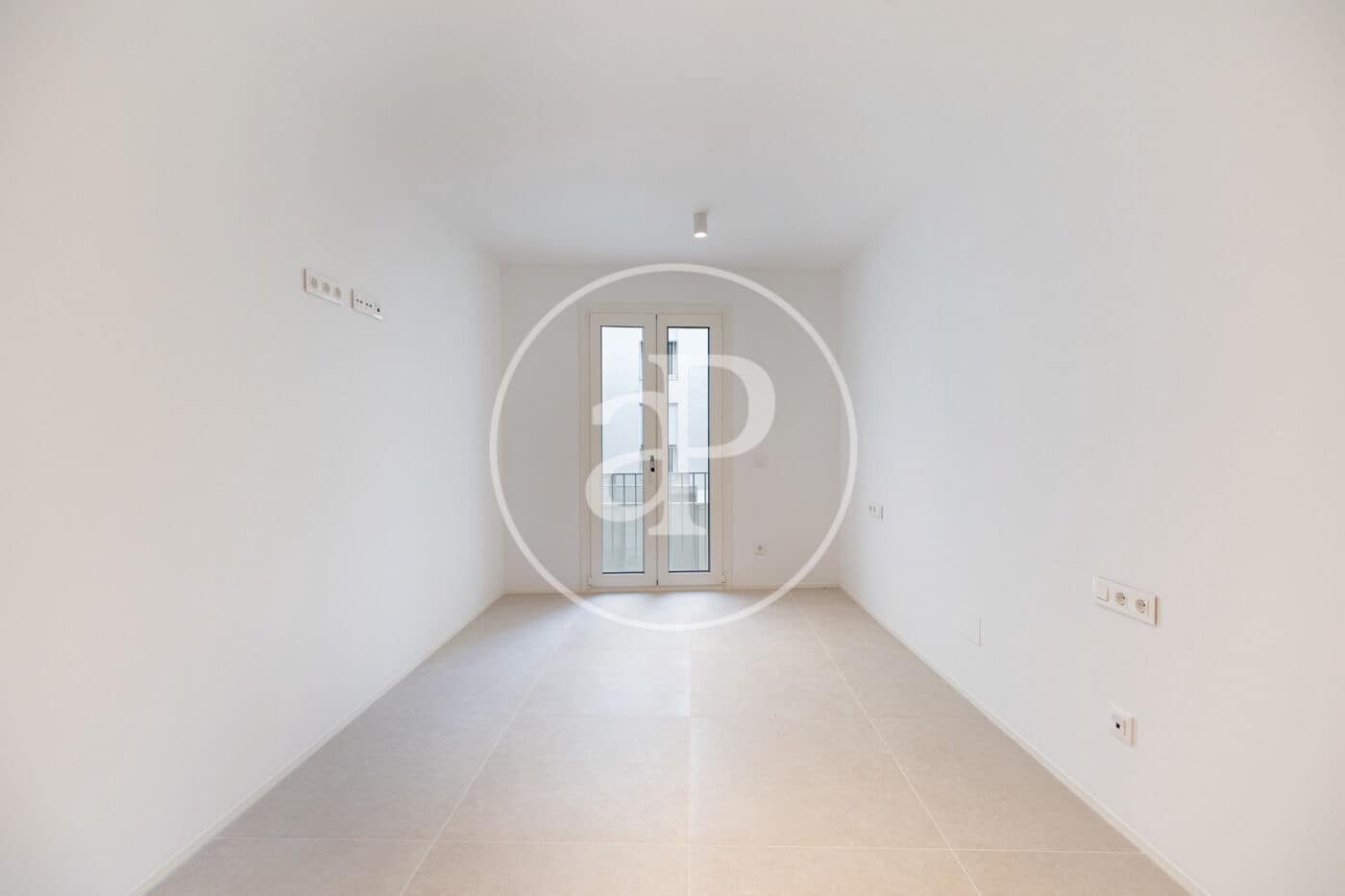 Leilighet til salgs i L'Hospitalet de Llobregat med svømmebasseng garasje - € 475 000 (Ref: 9103103)