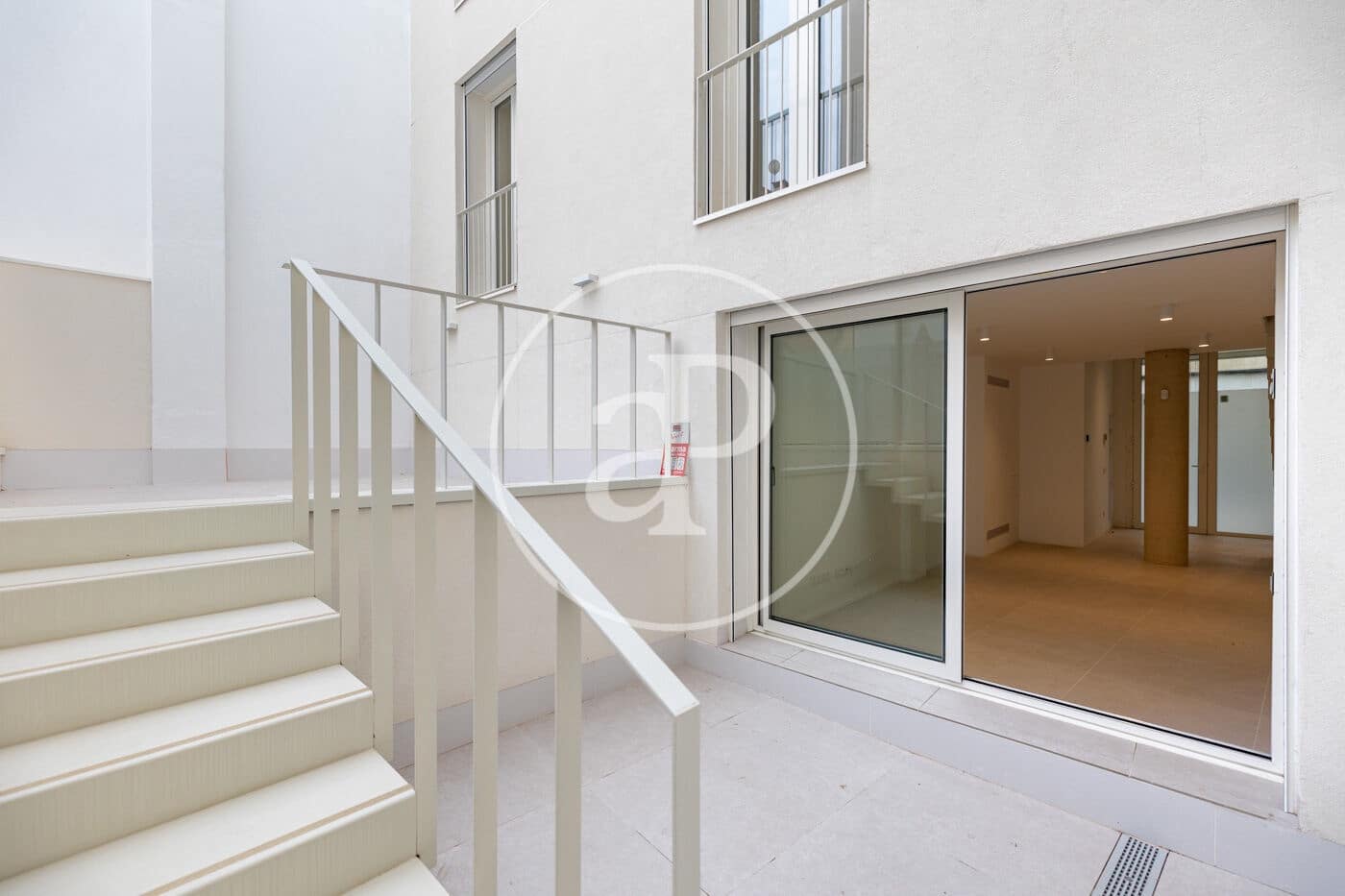 Leilighet til salgs i L'Hospitalet de Llobregat med svømmebasseng garasje - € 475 000 (Ref: 9103103)