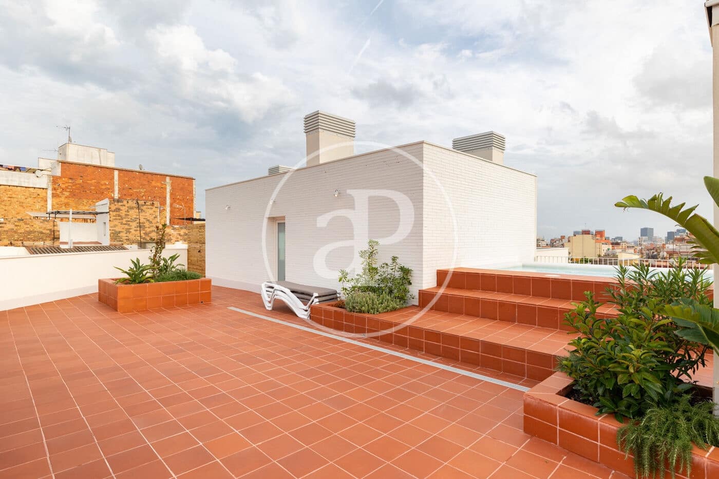 Leilighet til salgs i L'Hospitalet de Llobregat med svømmebasseng garasje - € 475 000 (Ref: 9103103)