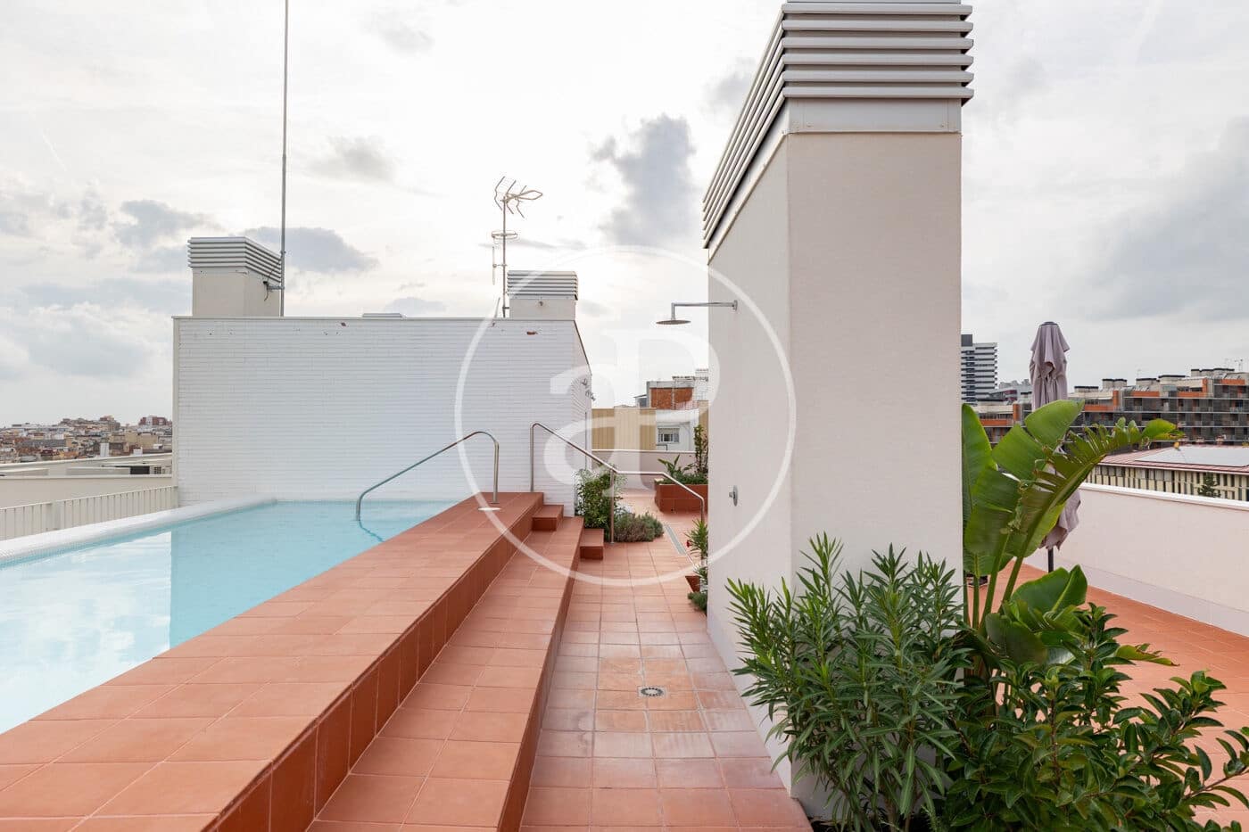 Leilighet til salgs i L'Hospitalet de Llobregat med svømmebasseng garasje - € 475 000 (Ref: 9103103)