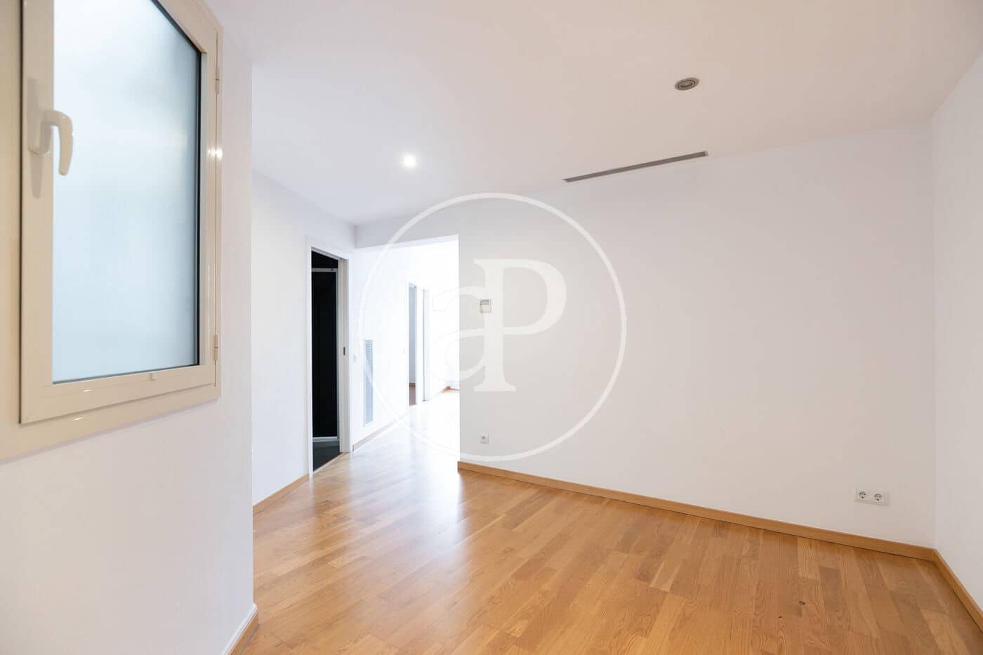 2 slaapkamer Appartement te koop in Barcelona stad - € 540.000 (Ref: 9103110)