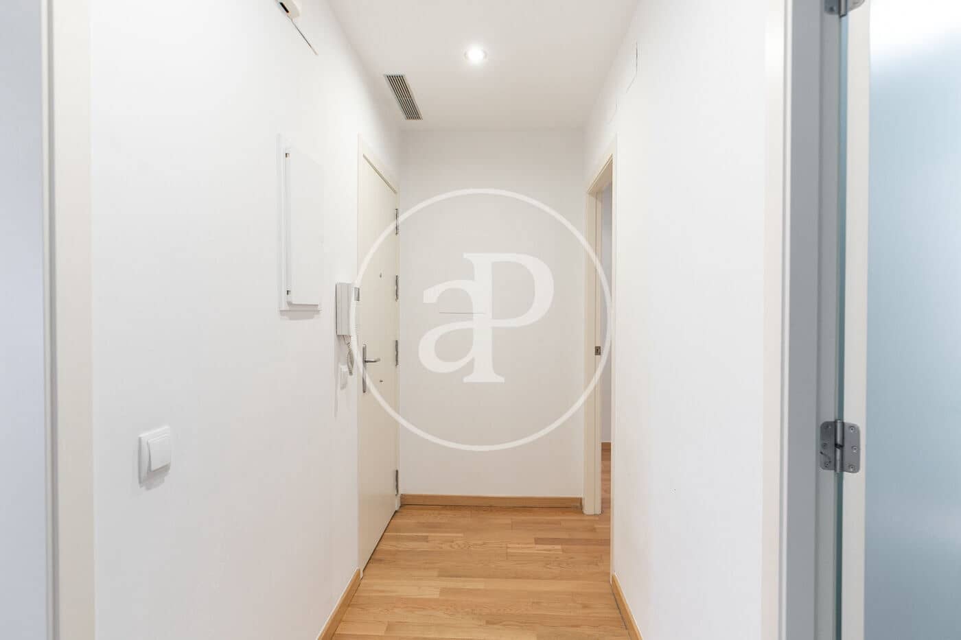 2 slaapkamer Appartement te koop in Barcelona stad - € 540.000 (Ref: 9103110)