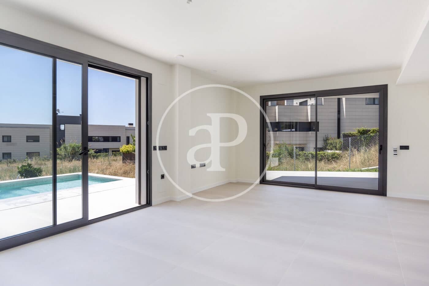 4 sovrum Villa till salu i Teia med pool - 1 100 000 € (Ref: 9103112)