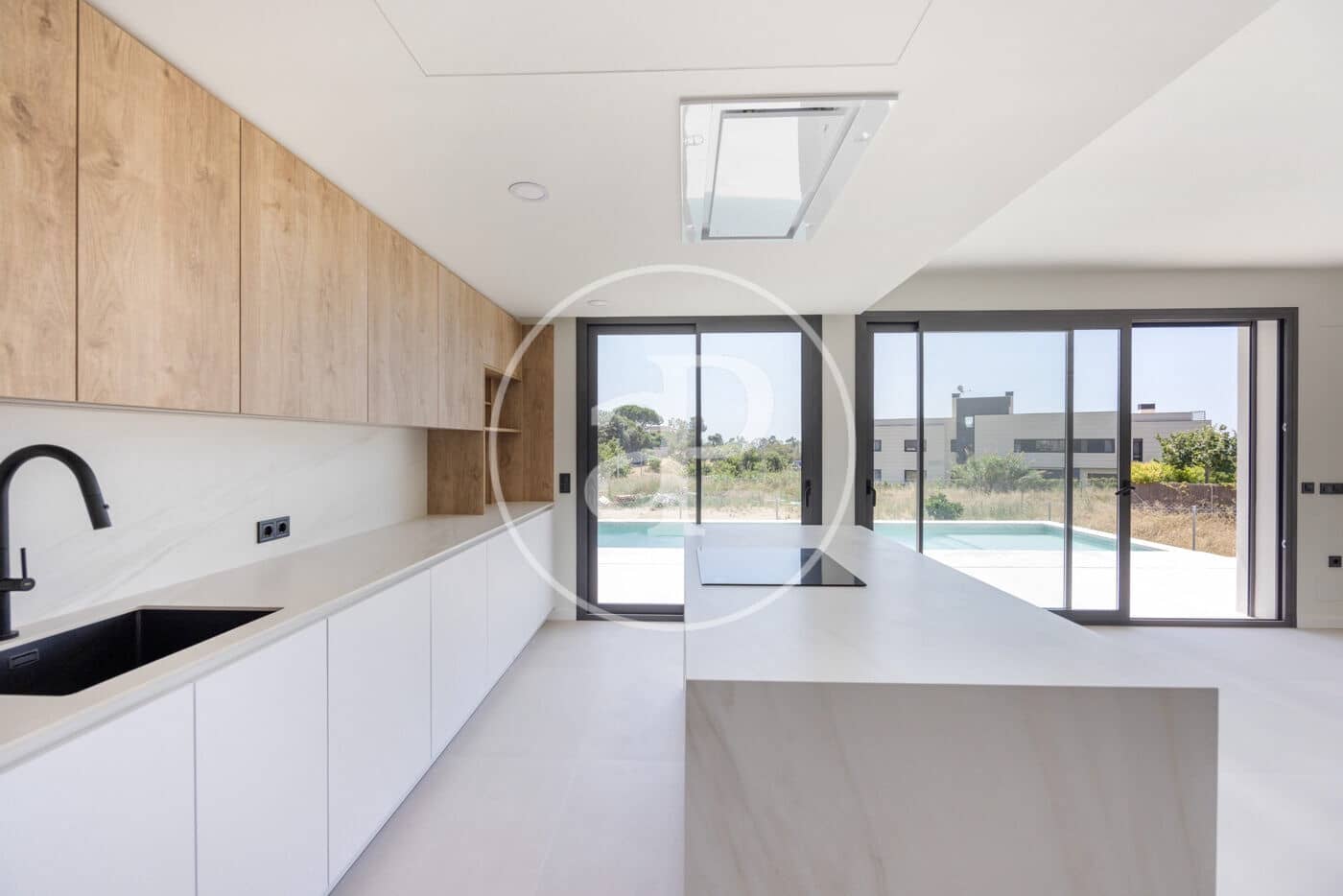 4 sovrum Villa till salu i Teia med pool - 1 100 000 € (Ref: 9103112)