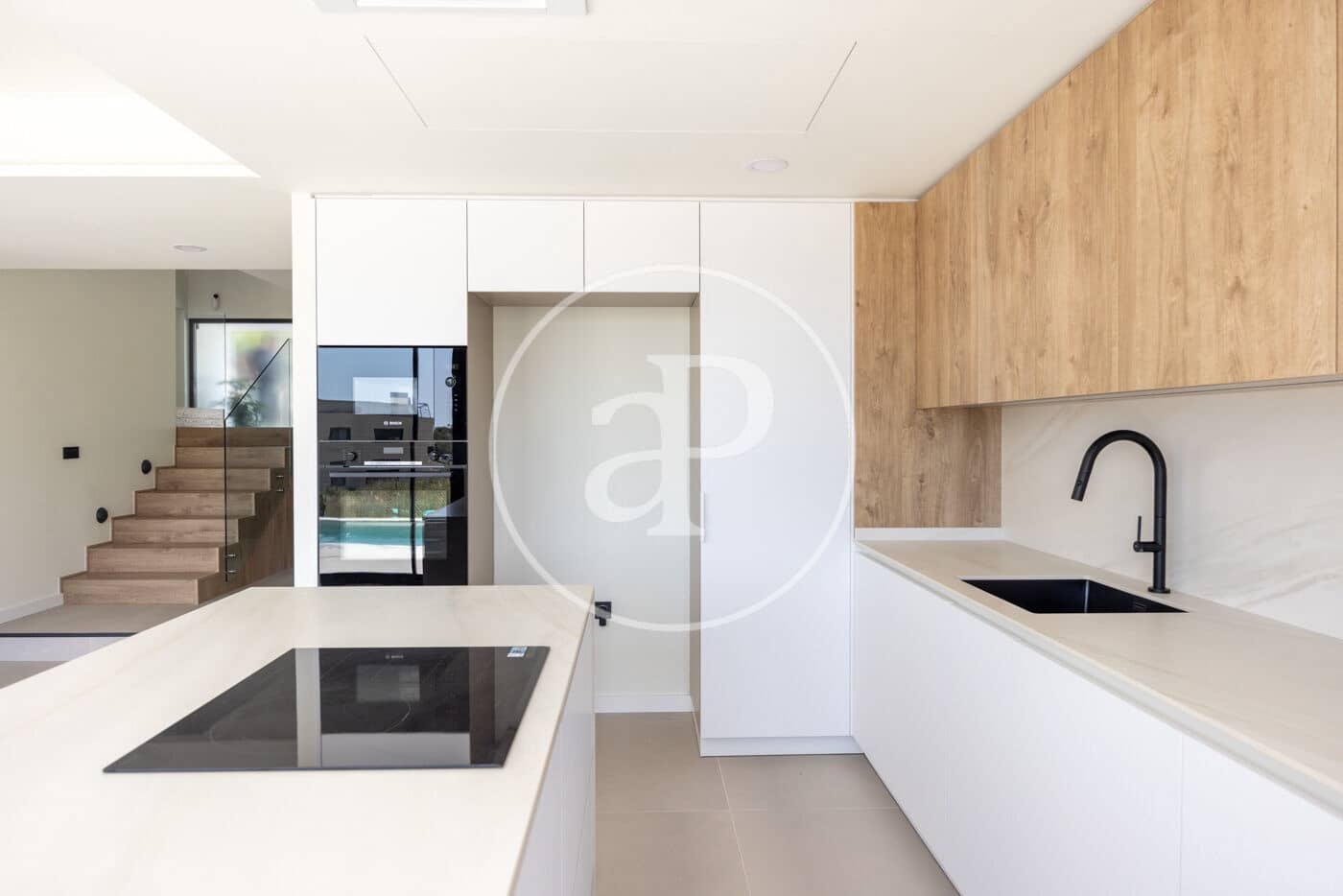 4 sovrum Villa till salu i Teia med pool - 1 100 000 € (Ref: 9103112)