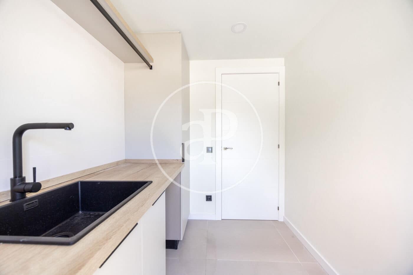 4 sovrum Villa till salu i Teia med pool - 1 100 000 € (Ref: 9103112)