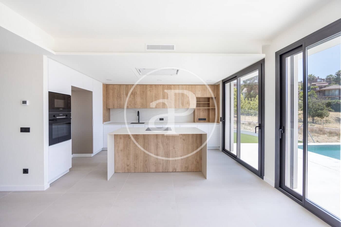 4 sovrum Villa till salu i Teia med pool - 1 100 000 € (Ref: 9103112)