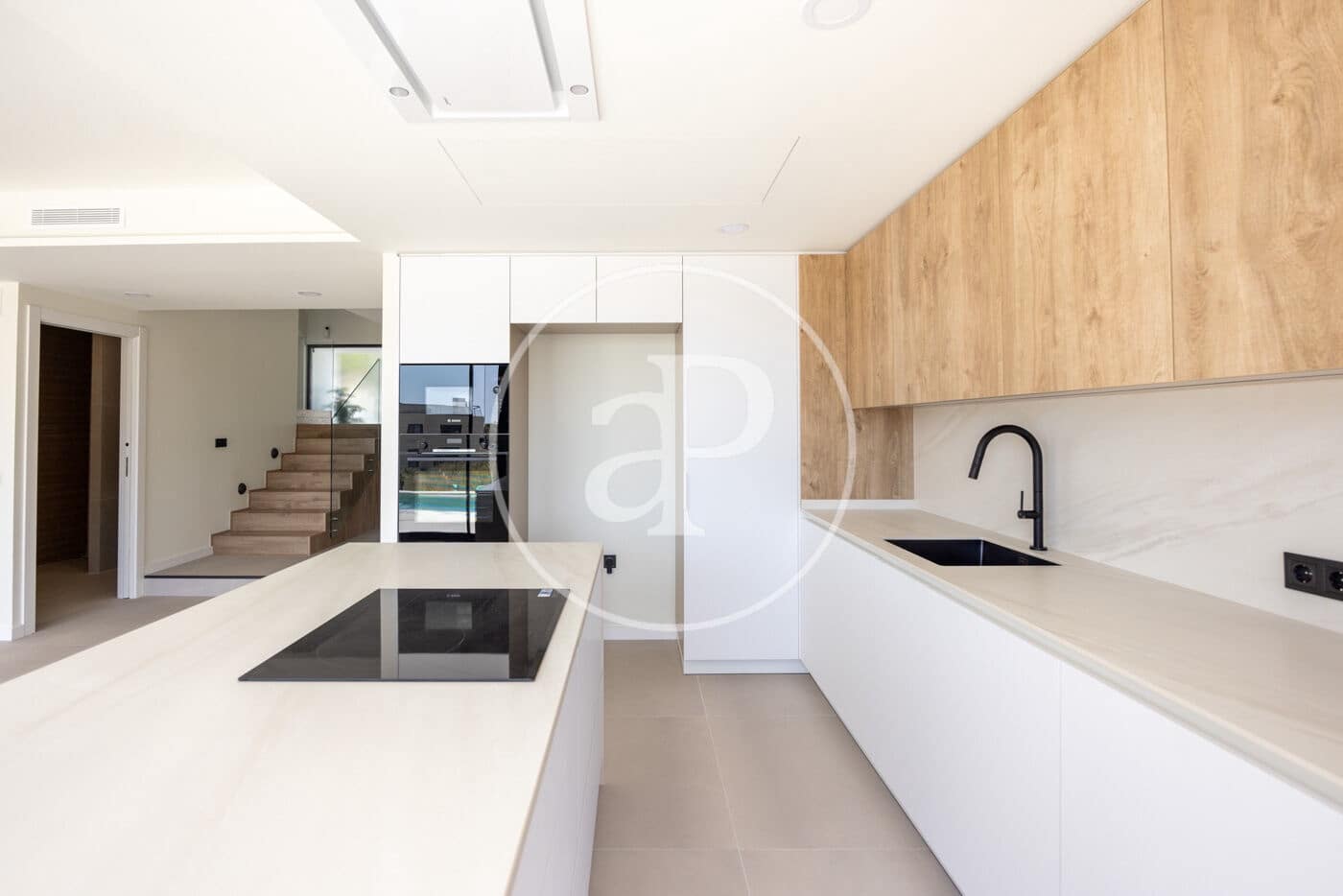 4 sovrum Villa till salu i Teia med pool - 1 100 000 € (Ref: 9103112)