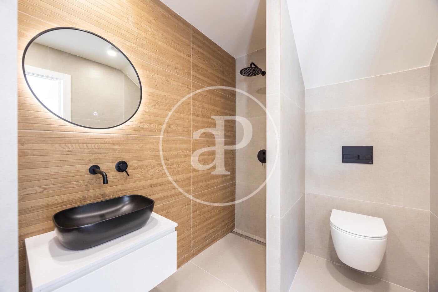 4 sovrum Villa till salu i Teia med pool - 1 100 000 € (Ref: 9103112)