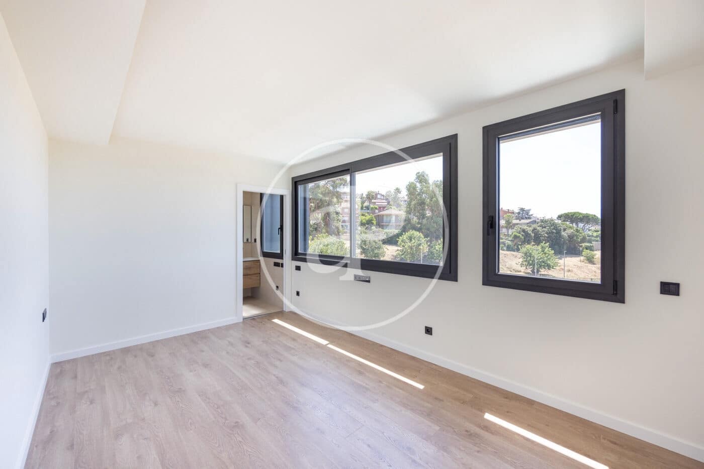 4 sovrum Villa till salu i Teia med pool - 1 100 000 € (Ref: 9103112)