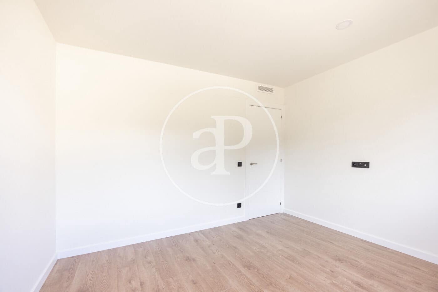 4 sovrum Villa till salu i Teia med pool - 1 100 000 € (Ref: 9103112)