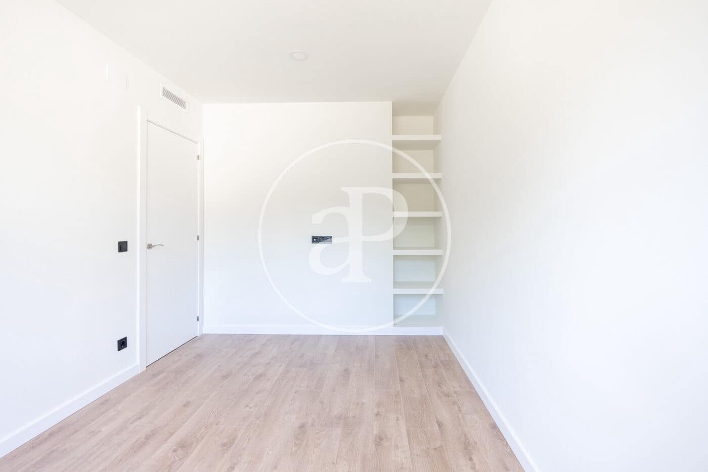 4 sovrum Villa till salu i Teia med pool - 1 100 000 € (Ref: 9103112)