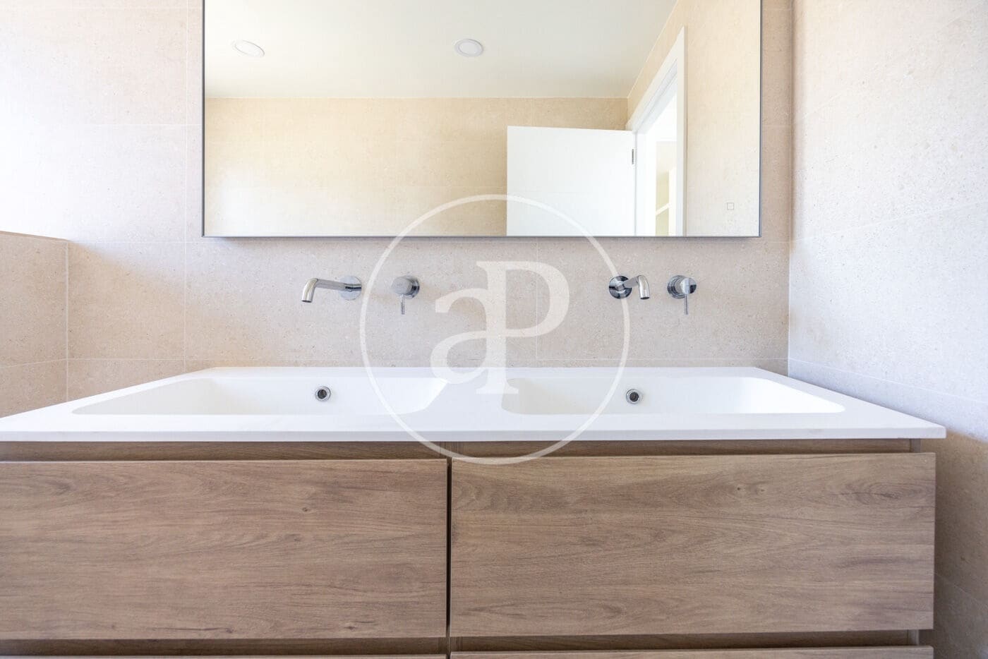 4 sovrum Villa till salu i Teia med pool - 1 100 000 € (Ref: 9103112)