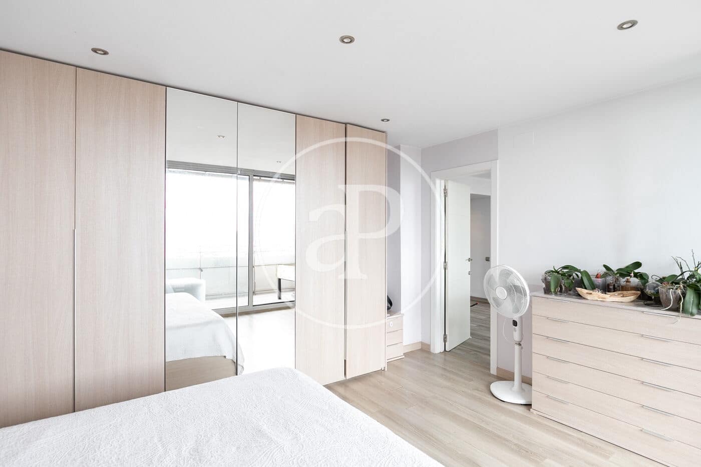 3 soverom Leilighet til salgs i Barcelona by med svømmebasseng - € 885 000 (Ref: 9104842)