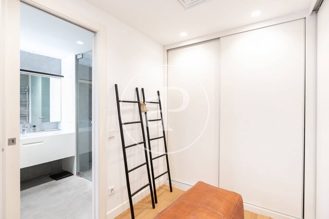 4 soveværelse Villa til salg i Barcelona by med swimmingpool - € 2.850.000 (Ref: 9104847)