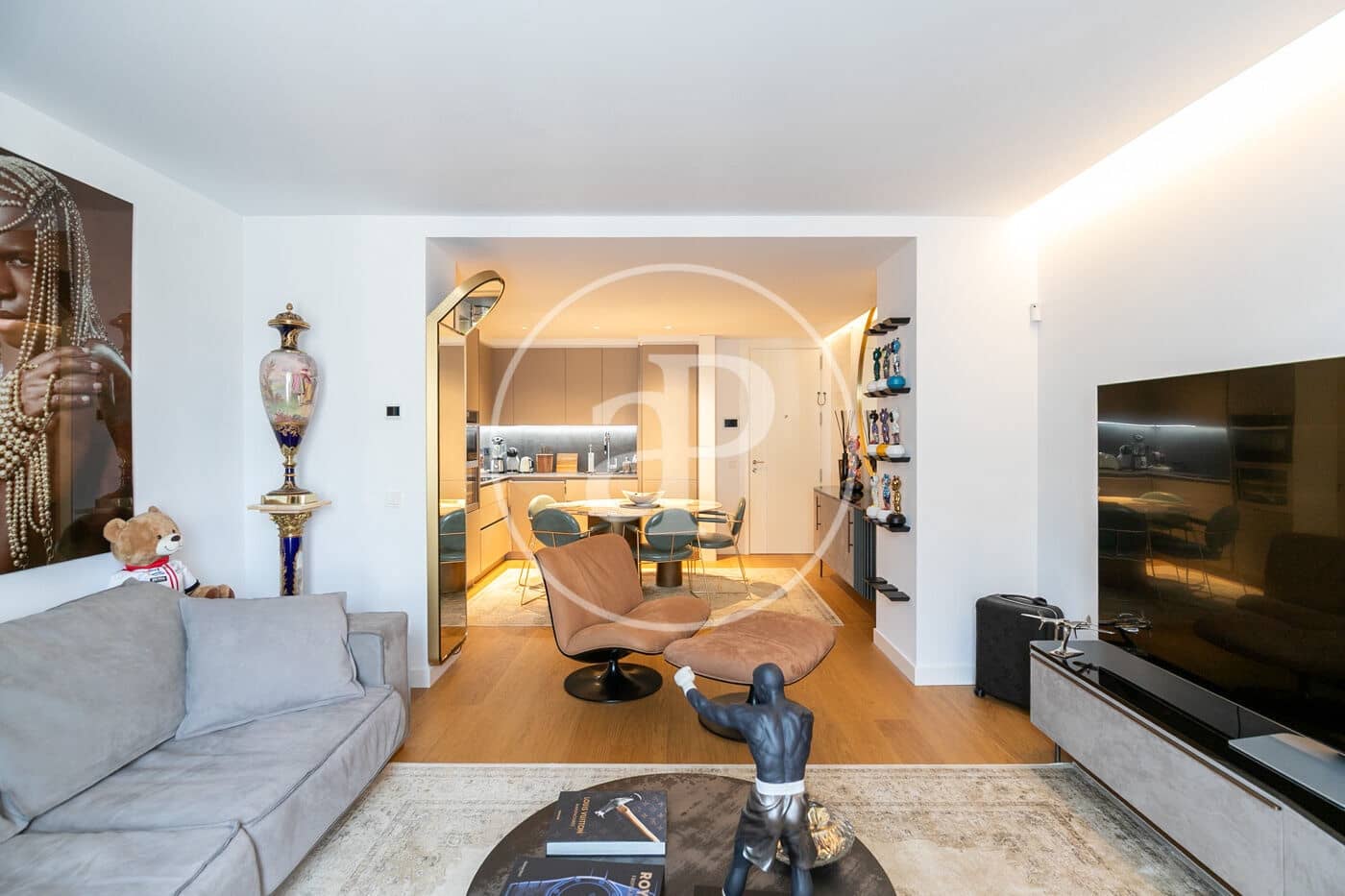 1 soverom Leilighet til salgs i Barcelona by med svømmebasseng - € 1 300 000 (Ref: 9106701)