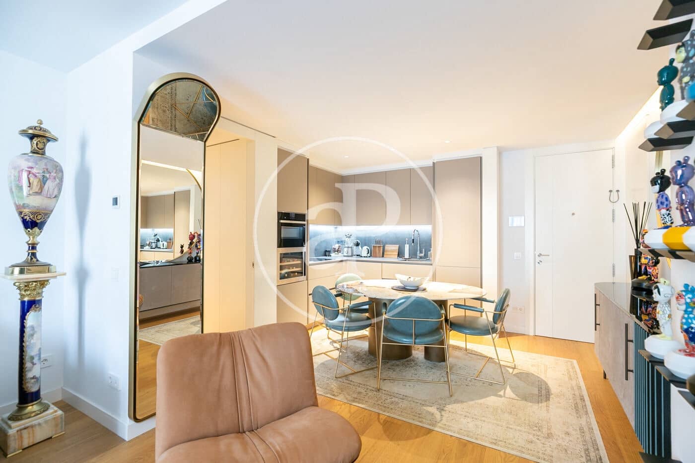 1 soverom Leilighet til salgs i Barcelona by med svømmebasseng - € 1 300 000 (Ref: 9106701)