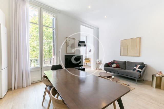 Appartement de 3 chambres à louer à La Dreta de L'Eixample, Barcelone ville - 2 700 € (Ref: 9106705)