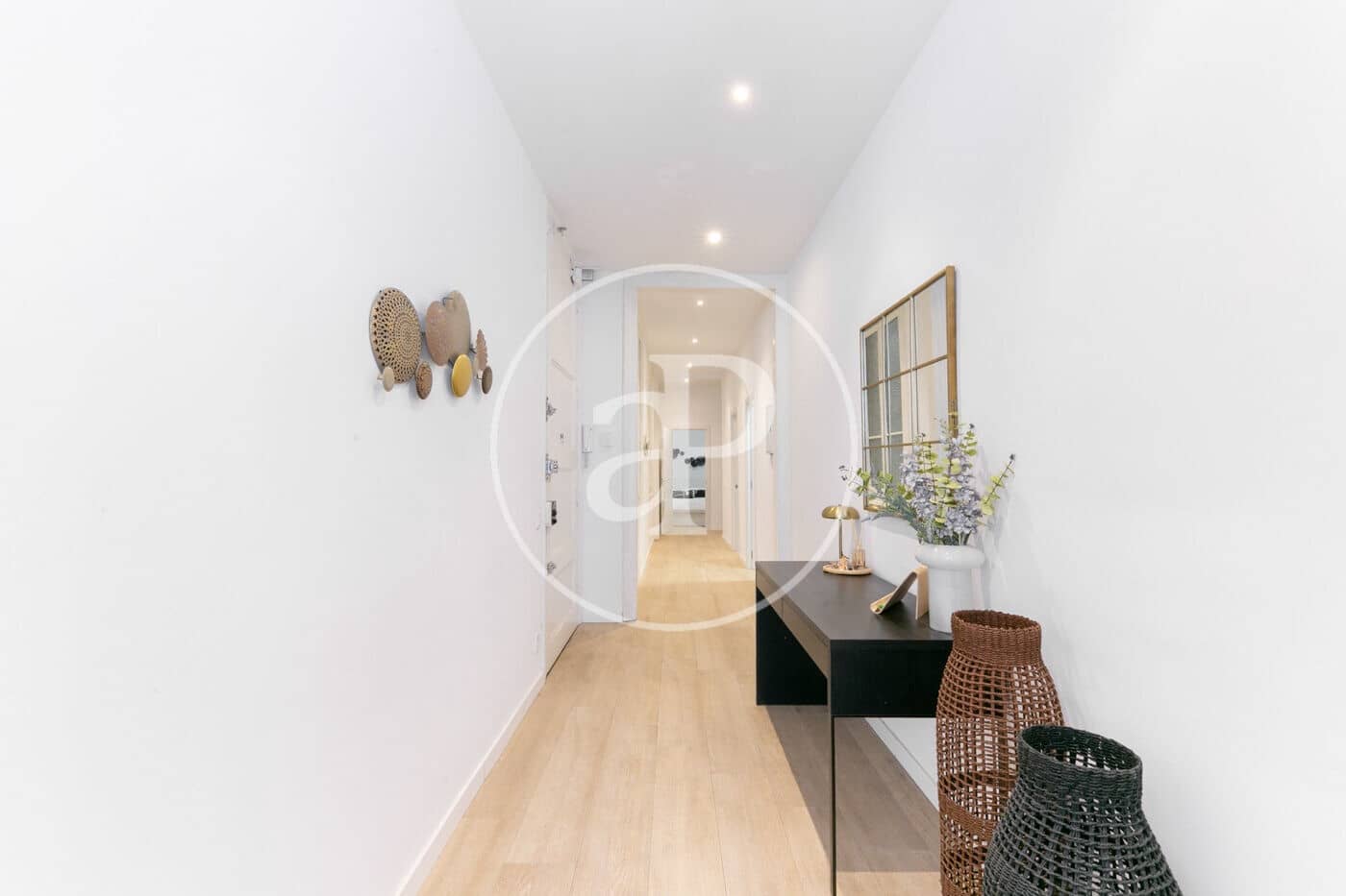 Appartement de 3 chambres à louer à Barcelone ville - 2 700 € (Ref: 9106705)