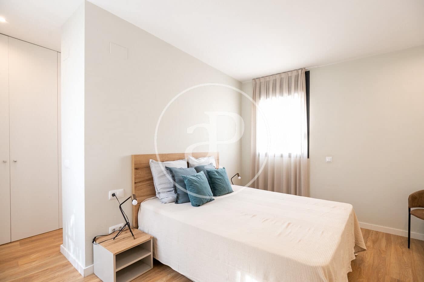 2 soverom Leilighet til leie i Barcelona by - € 2 500 (Ref: 9110572)