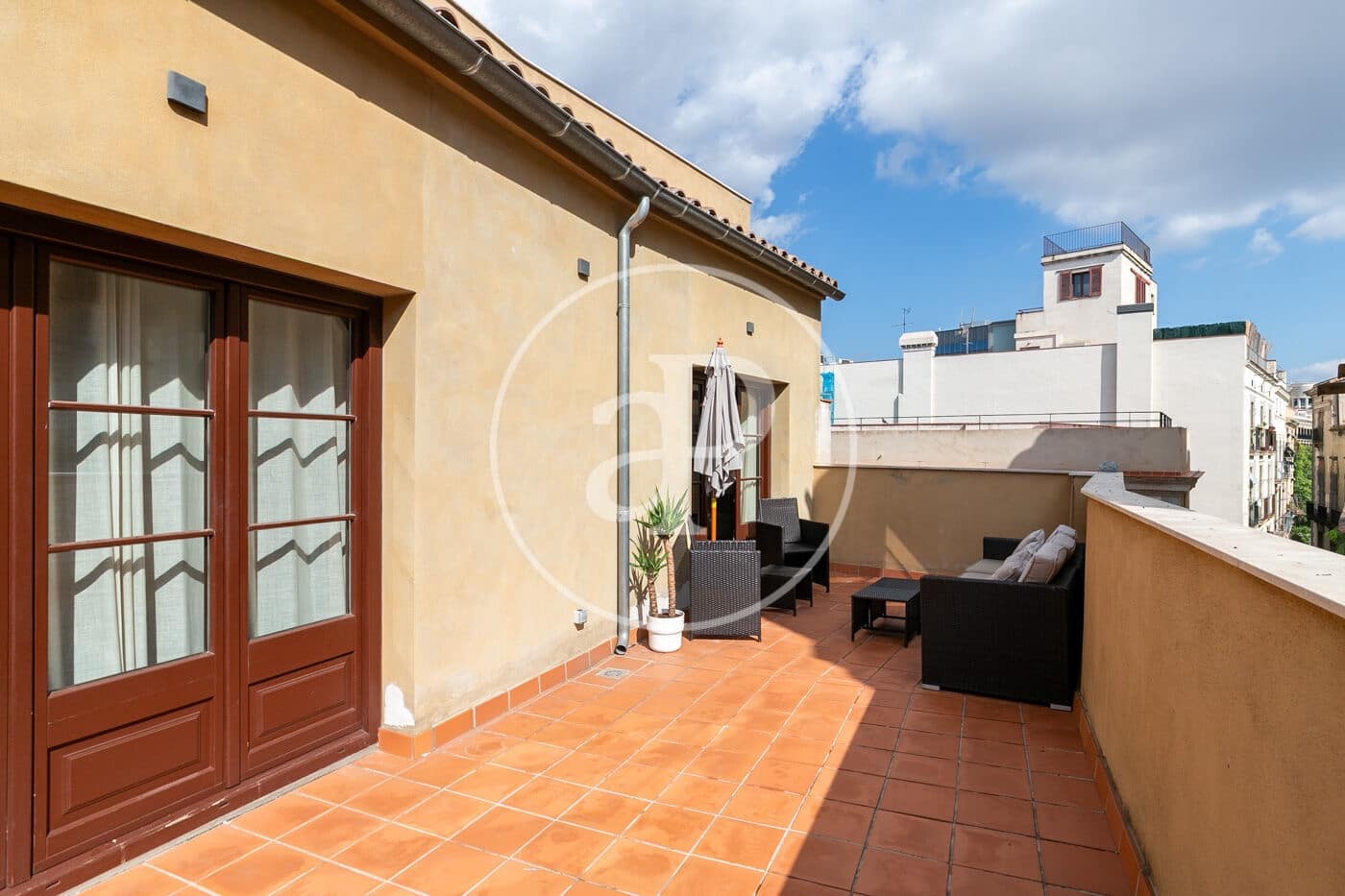 2 soverom Leilighet til leie i Barcelona by - € 2 500 (Ref: 9110572)