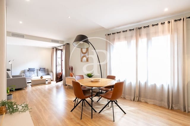 2 soverom Leilighet til leie i El Barri Gòtic, Barcelona by - € 2 500 (Ref: 9110572)