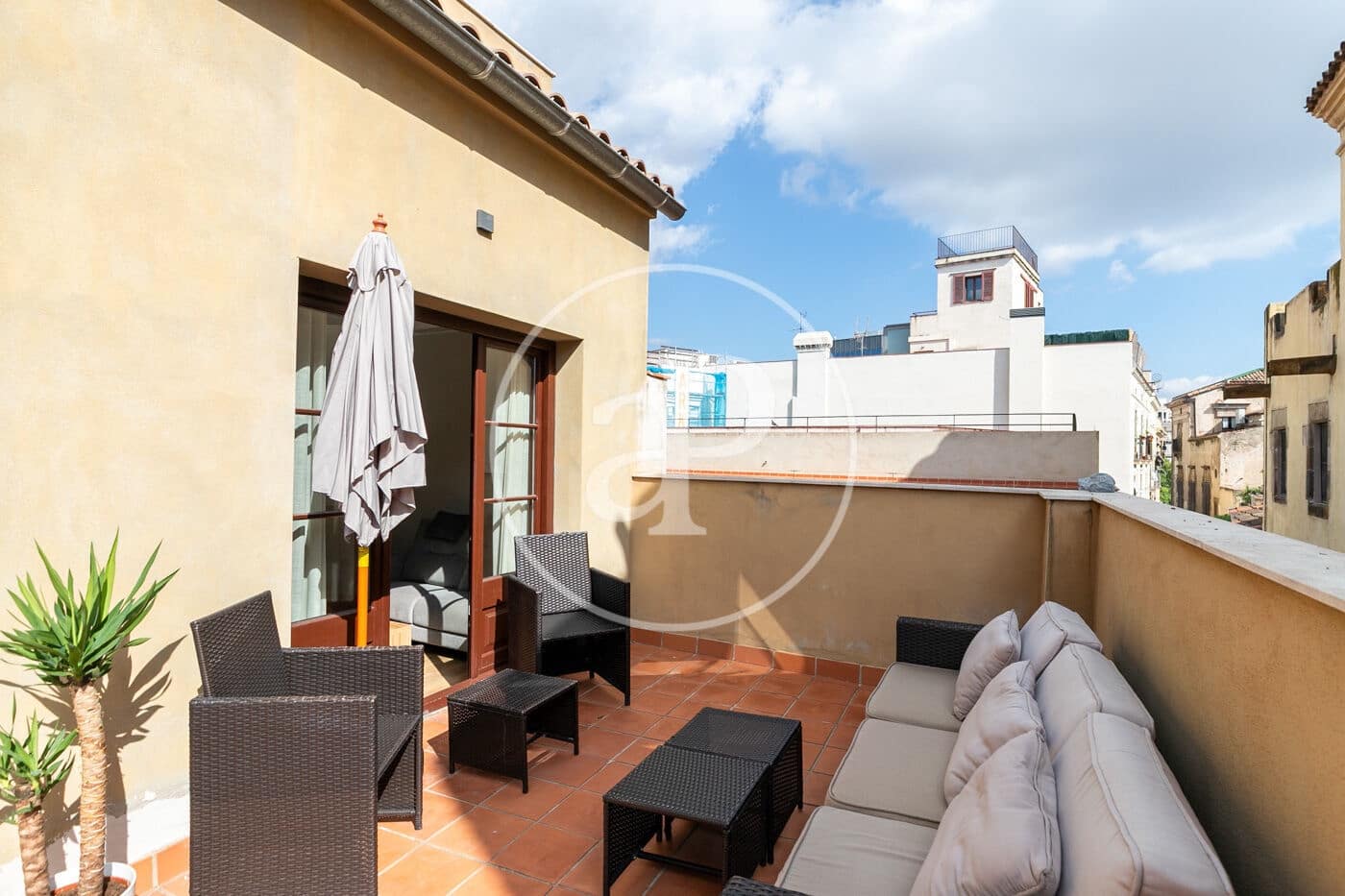 2 soverom Leilighet til leie i Barcelona by - € 2 500 (Ref: 9110572)