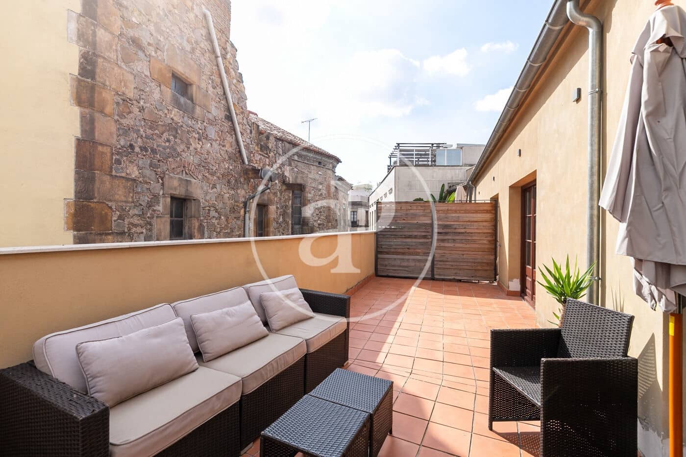 2 soverom Leilighet til leie i Barcelona by - € 2 500 (Ref: 9110572)