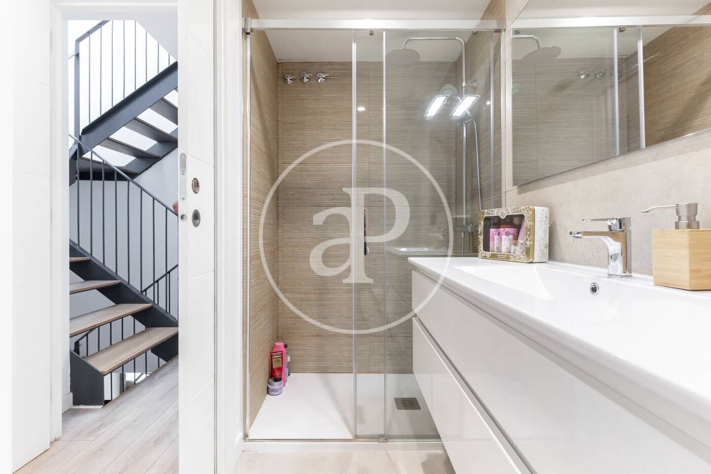 5 soverom Villa til salgs i Sabadell med svømmebasseng - € 849 000 (Ref: 9112560)