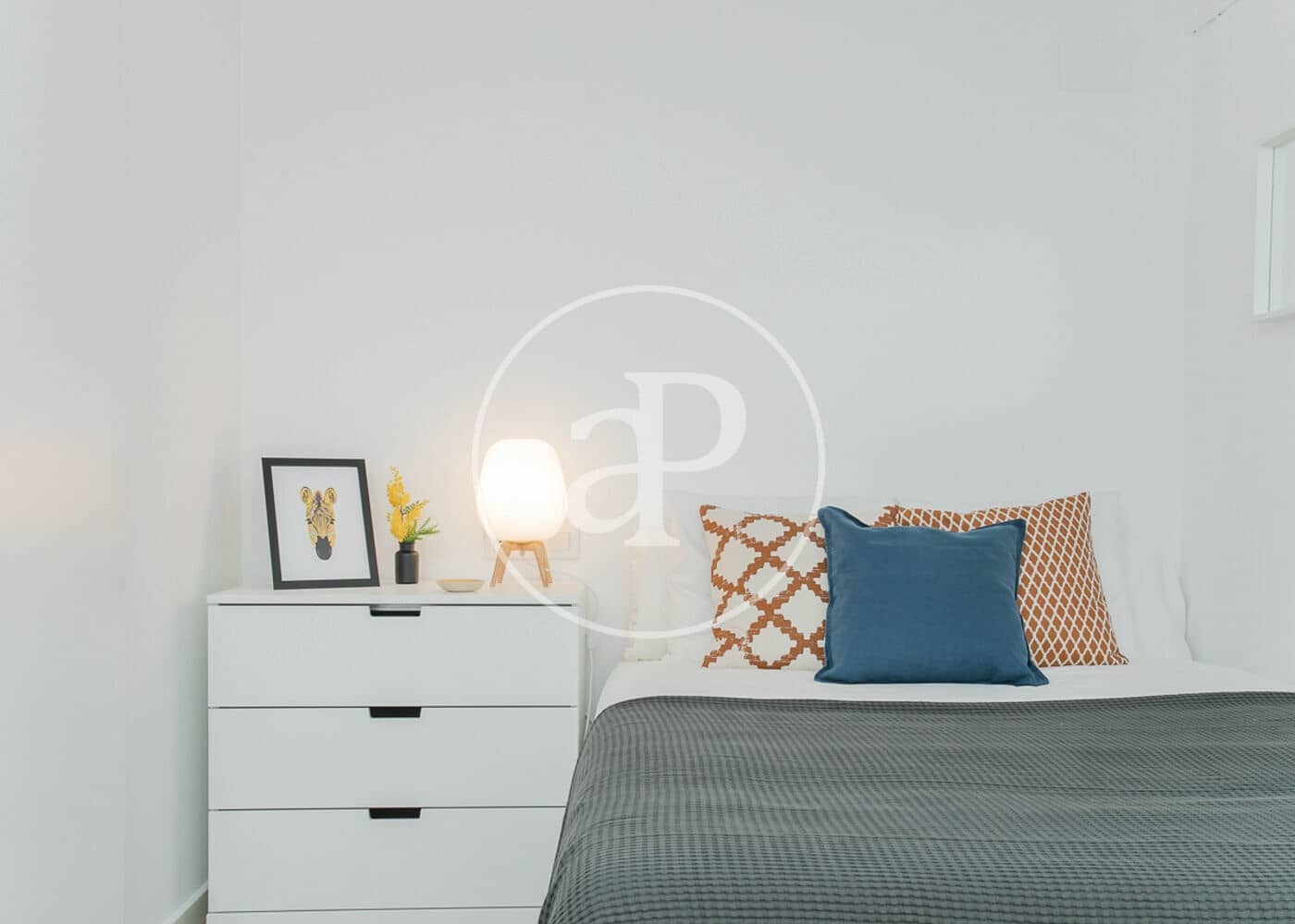 2 bedroom Apartment for sale in Barcelona city - € 260,000 (Ref: 9114355)